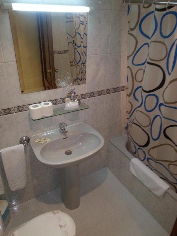 Hostal Ancla Dorada Vigo Exterior foto